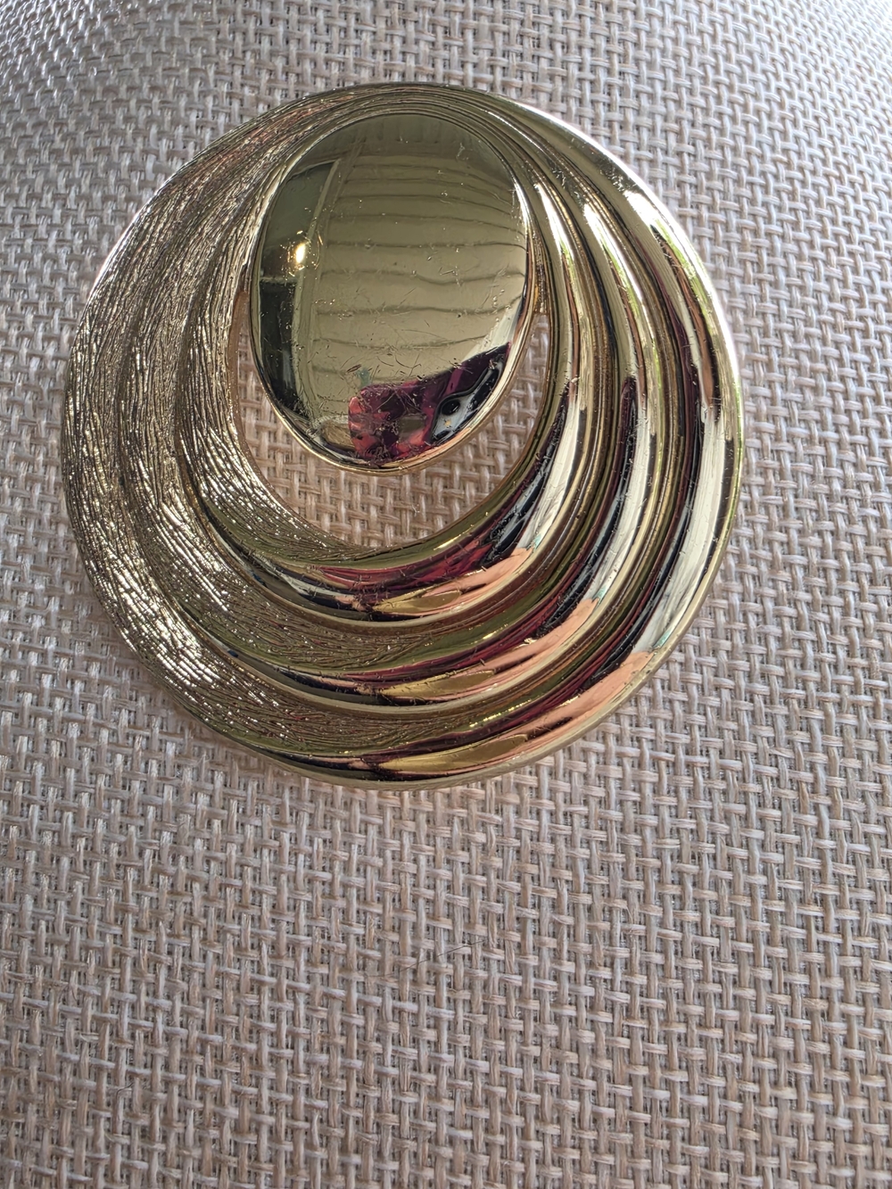 Monet Gold Swirl Vintage-Style Brooch